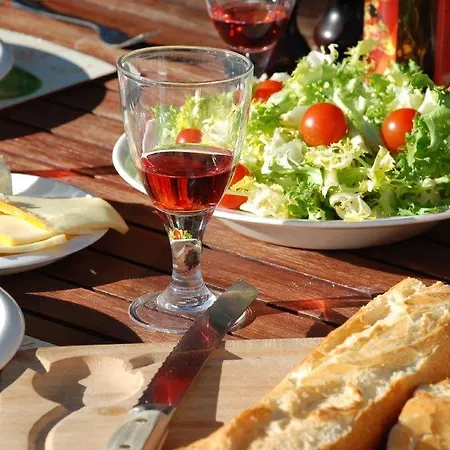 Couette-café La Source